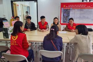 浓浓关爱暖人心，九游(中国)集团党支部慰问困难单亲家庭
