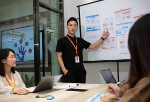 九游网页版策略：企业如何适应变革，提升竞争力