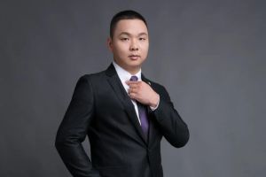 心系公益，善行致远 | 九游(中国)集团董事长“慈善达人”罗宁弟获官