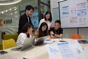九游网页版策略在企业中的应用实践